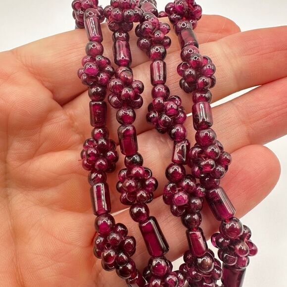 Vintage 23” genuine garnet cluster beaded necklace! - Picture 7 of 10